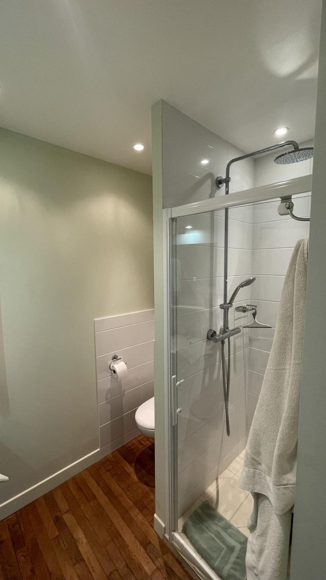 Chambres D'Hotes Du Bas Manoir Bretteville-sur-Odon 객실 사진