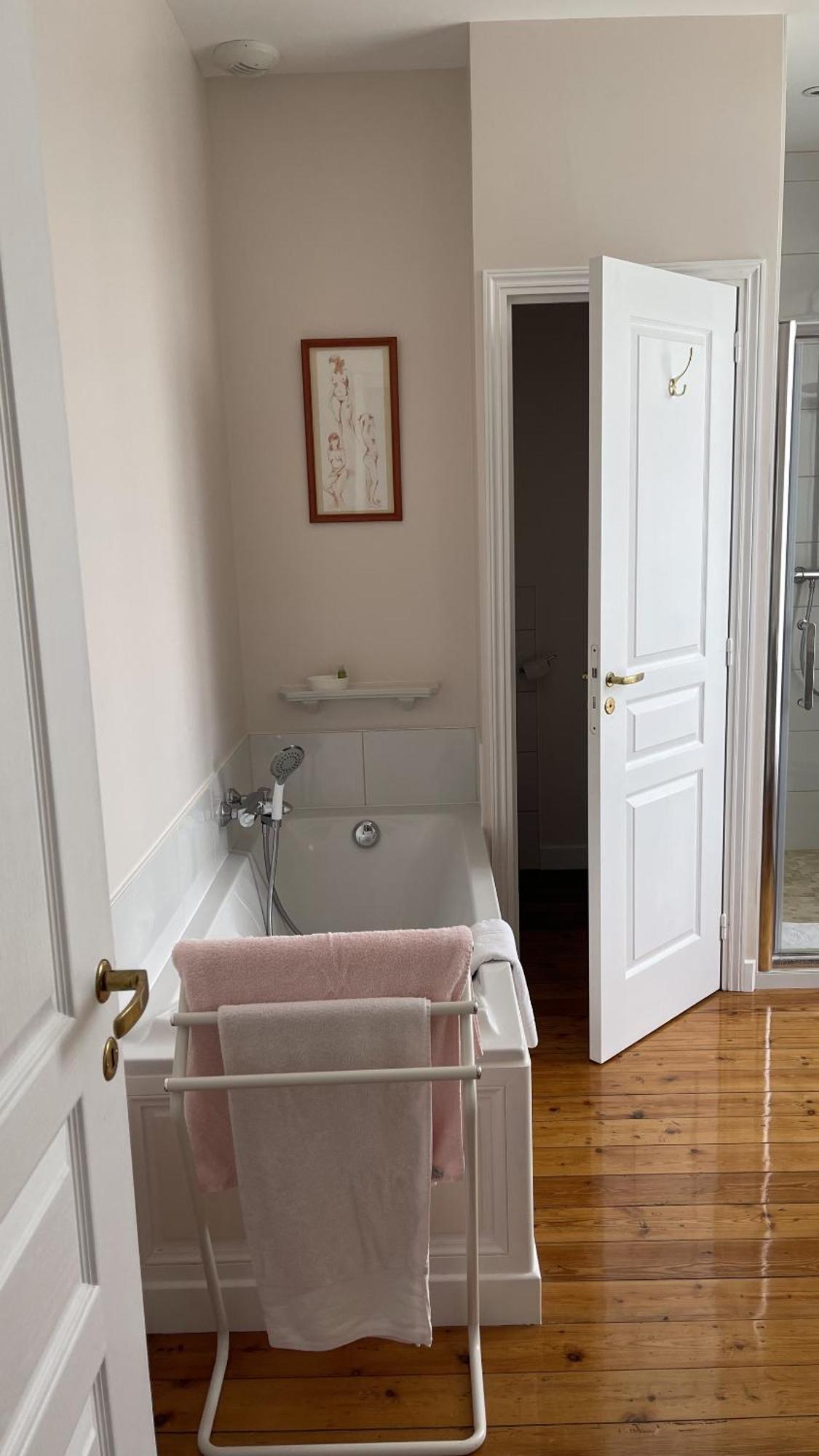 Chambres D'Hotes Du Bas Manoir Bretteville-sur-Odon 객실 사진